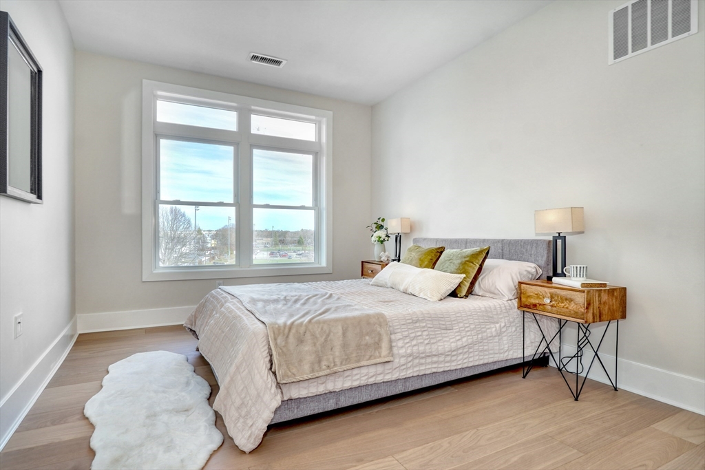 62 Foundry Street, Unit 210 Wakefield, MA 01880 - Photo 13 of 36