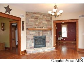17313 Mech-Illiop Road Buffalo, IL 62515 - Photo 3 of 12 Gallery Image 3