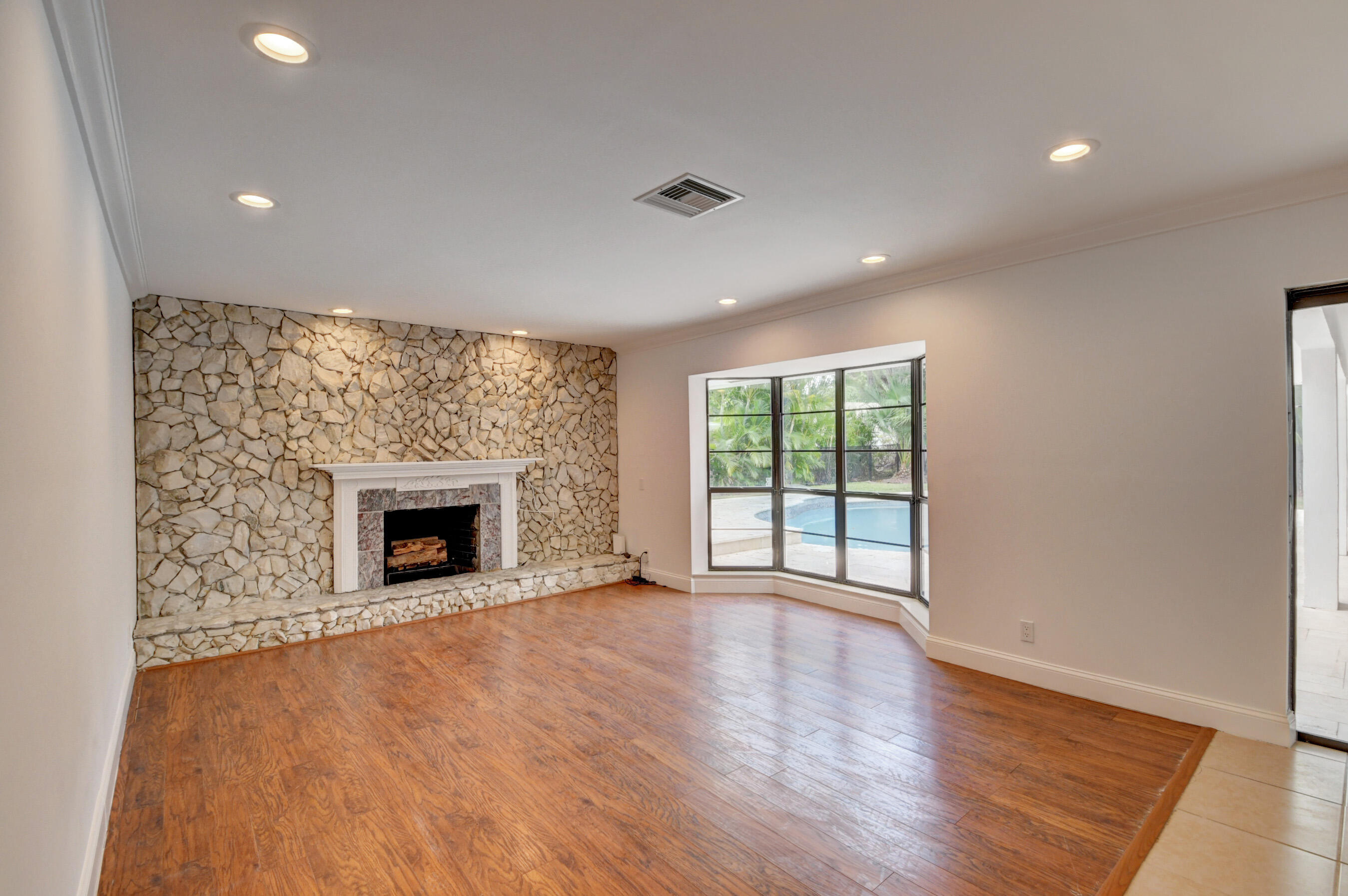 Undisclosed Address Boca Raton, FL 33433 - Photo 19 of 42 Living Room