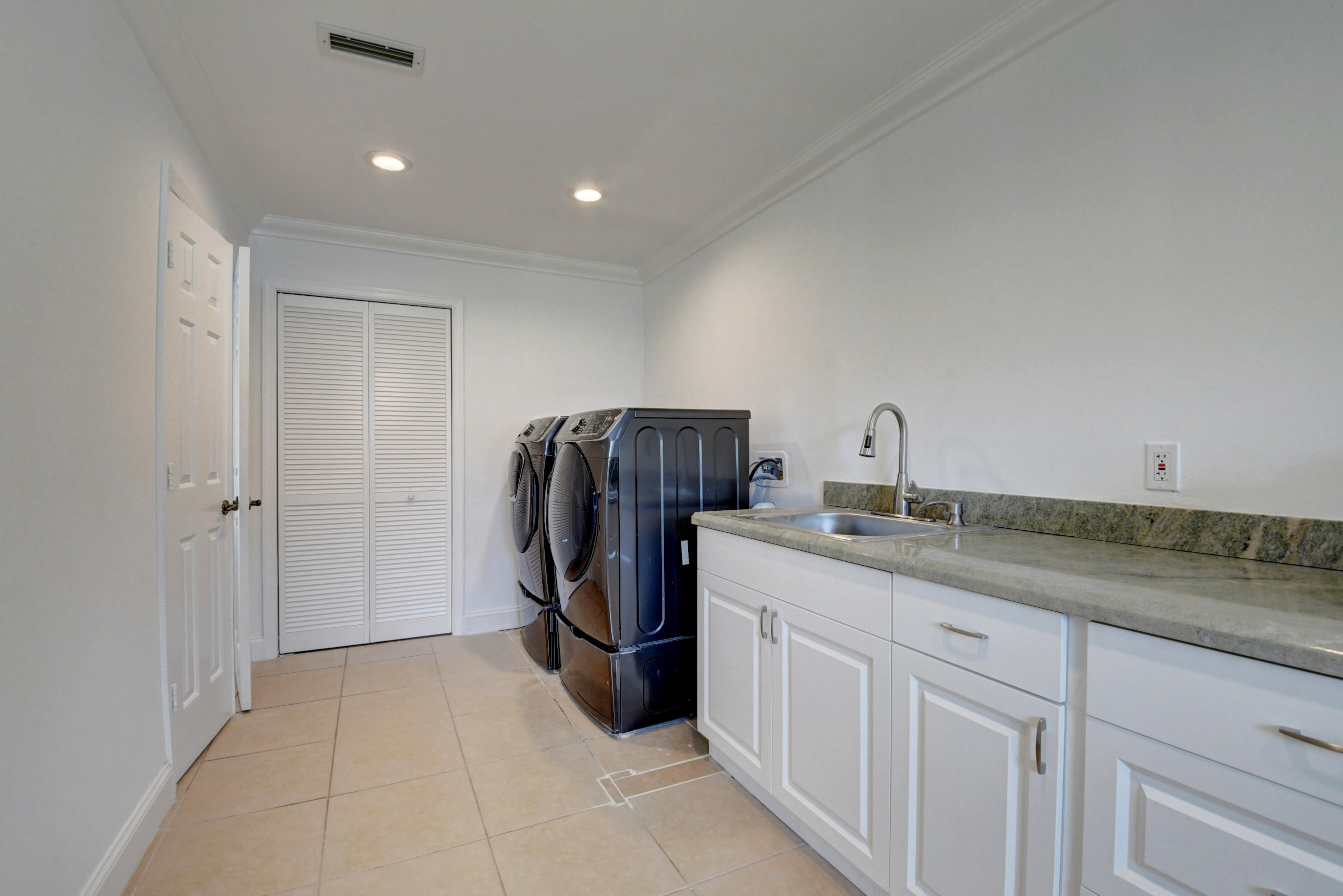 Undisclosed Address Boca Raton, FL 33433 - Photo 42 of 42 Laundry Room