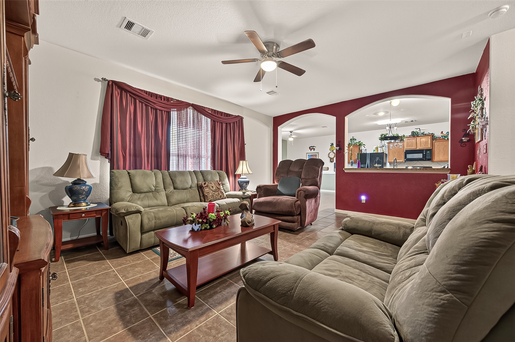 15734 Flagstone Walk Way Houston, TX 77049 - Photo 10 of 47 Gallery Image 10