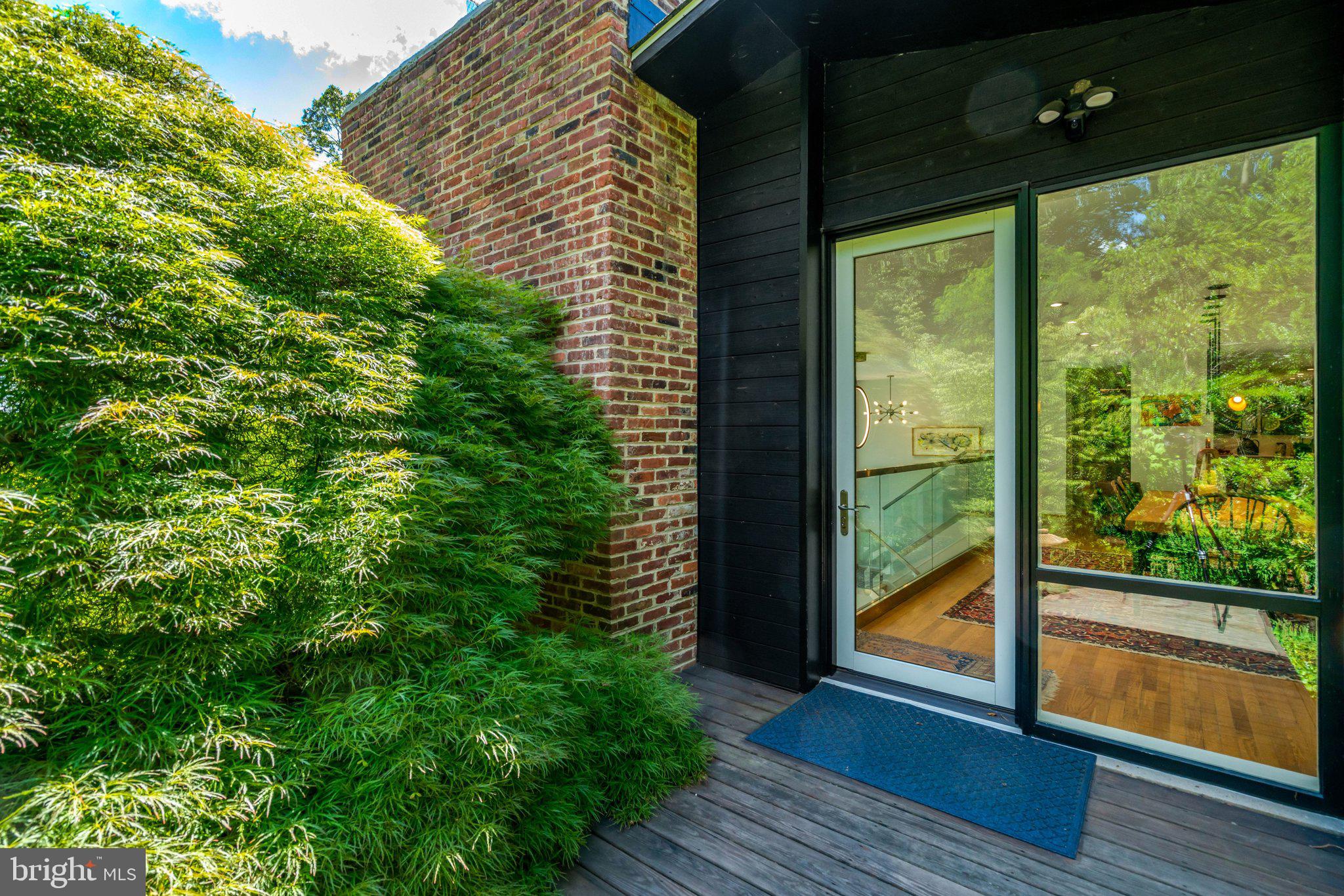 1927 Marthas Road Alexandria, VA 22307 - Photo 10 of 105 and come on in