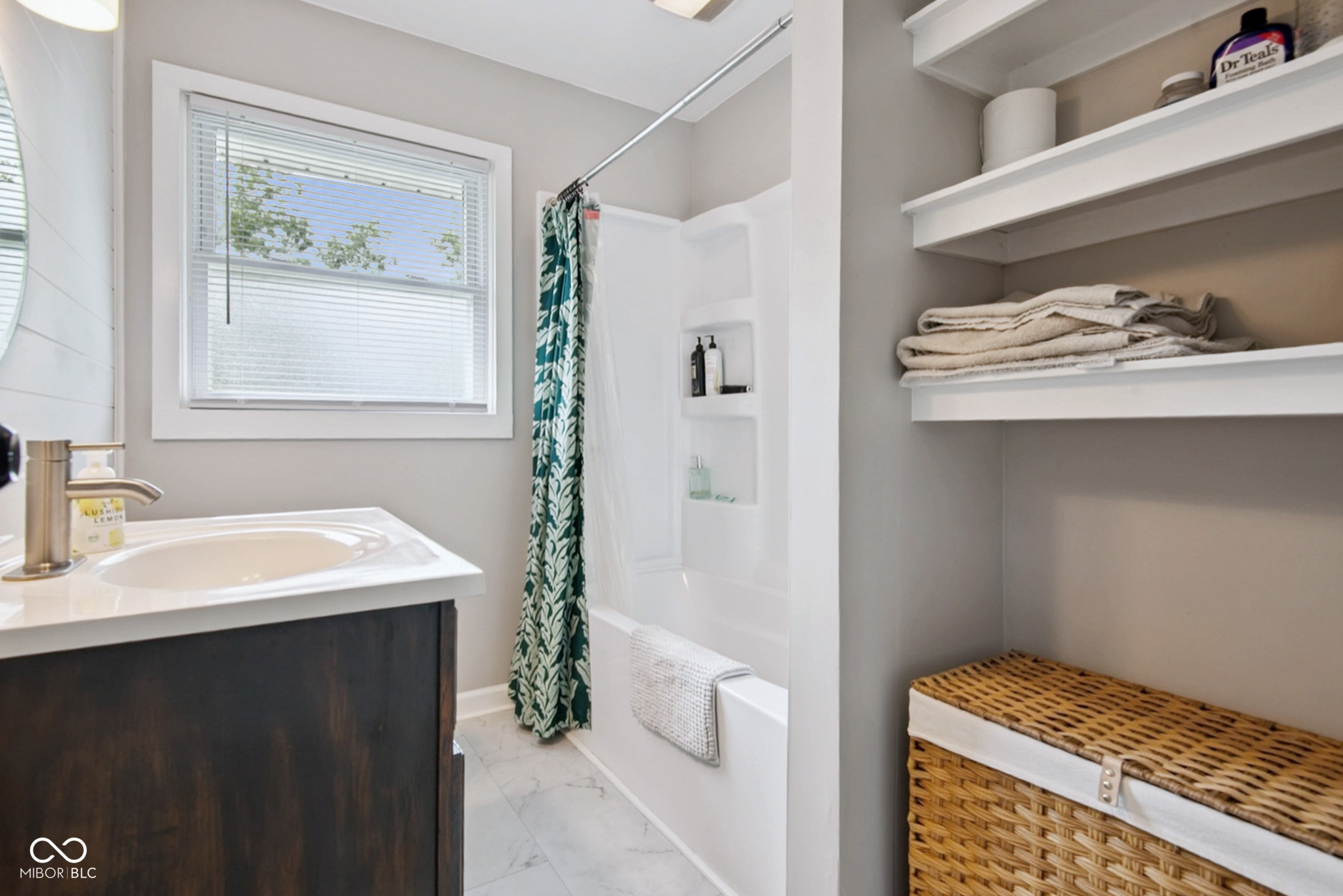 2741 Taylor Road Columbus, IN 47203 - Photo 11 of 28 Gallery Image 11
