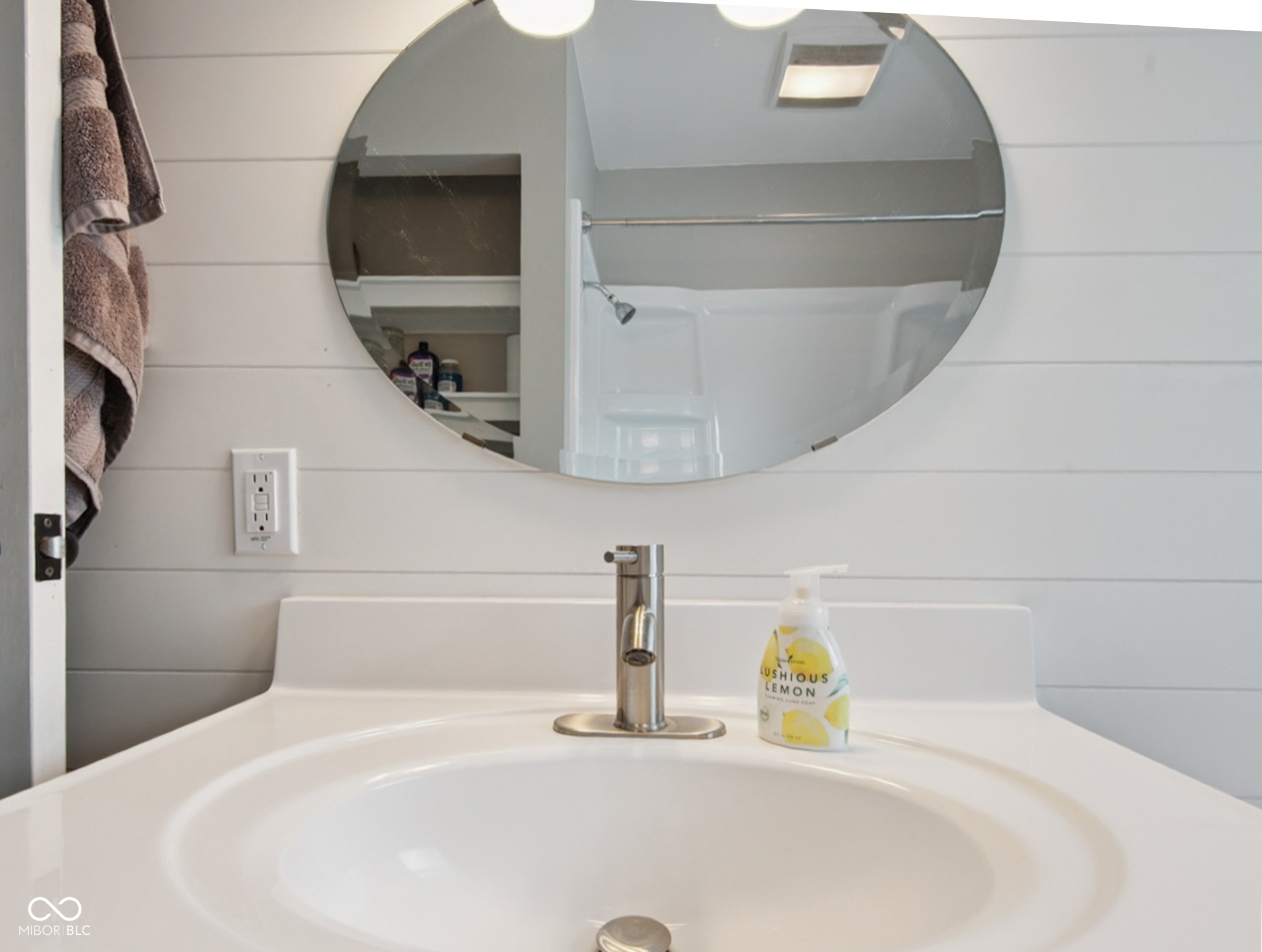 2741 Taylor Road Columbus, IN 47203 - Photo 12 of 28 Gallery Image 12
