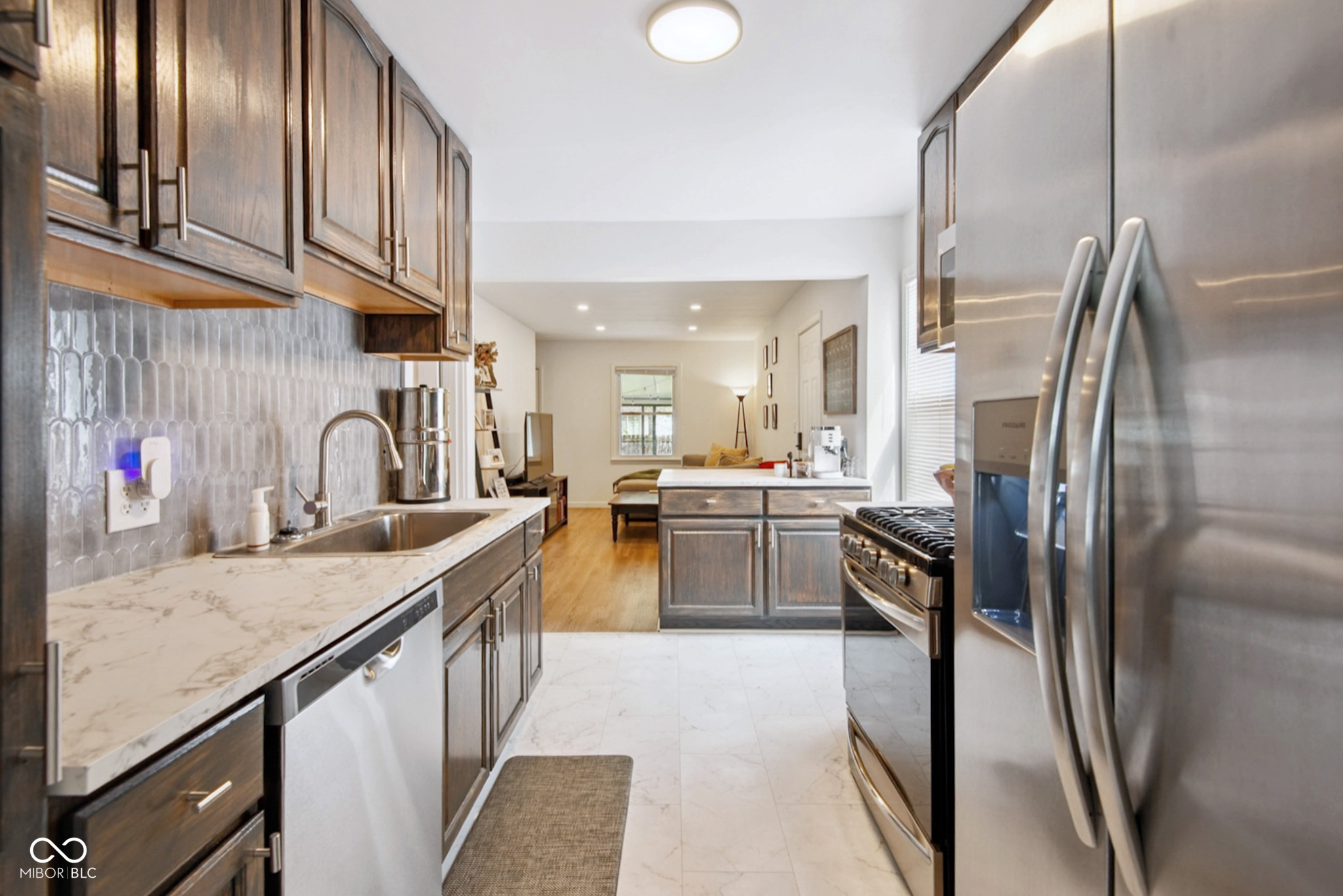 2741 Taylor Road Columbus, IN 47203 - Photo 6 of 28 Gallery Image 6