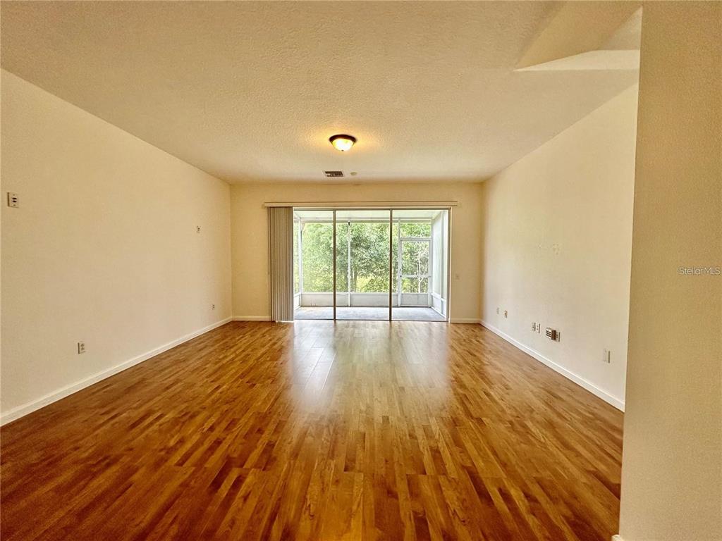 26543 Castleview Way Wesley Chapel, FL 33544 - Photo 12 of 37