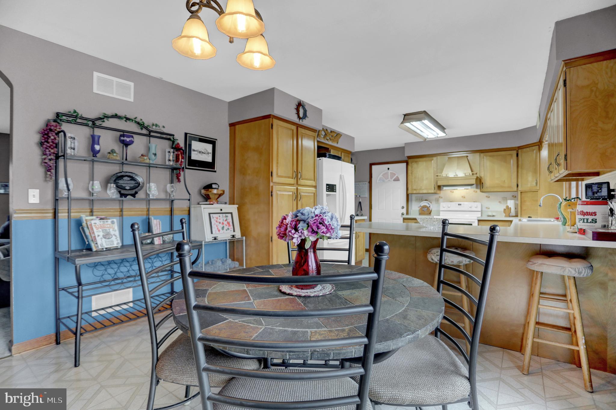 1738 Castleton Road Darlington, MD 21034 - Photo 15 of 48 BREAKFAST AREA