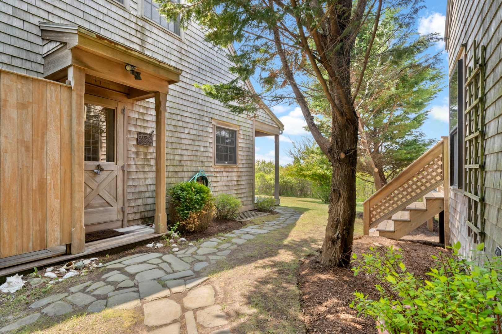 56 Washington Avenue Nantucket, MA 02554 - Photo 12 of 47 Gallery Image 12