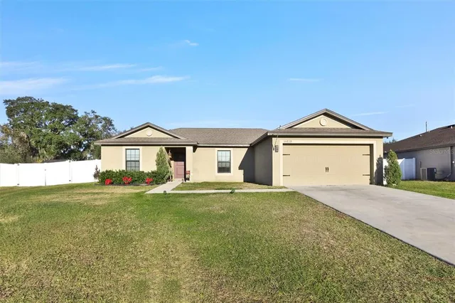 $337,000 | 35729 Rose Moss Avenue, Leesburg, FL 34788