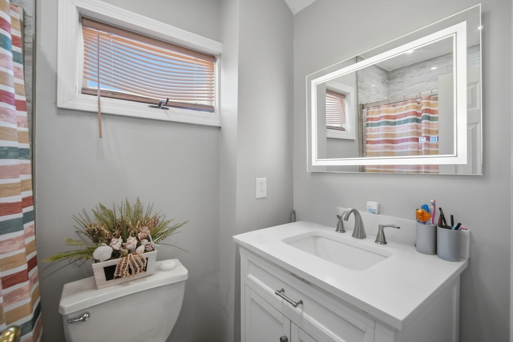 91 Ardmore Street Springfield, MA 01104 - Photo 15 of 23