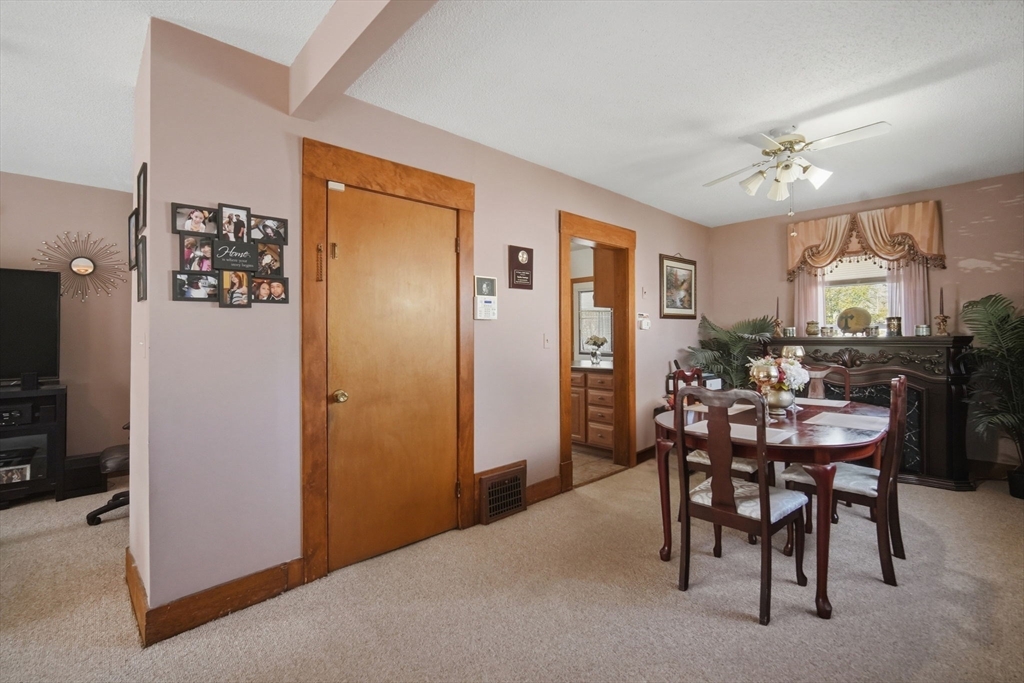 91 Ardmore Street Springfield, MA 01104 - Photo 4 of 23