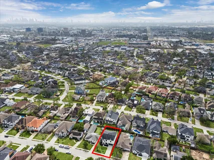 $1,720,000 | 1315 Gardenia Drive, Houston, TX 77018