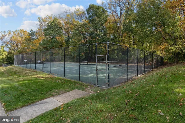 $259,900 | 4267 Americana Drive, Unit 203, Annandale, VA 22003