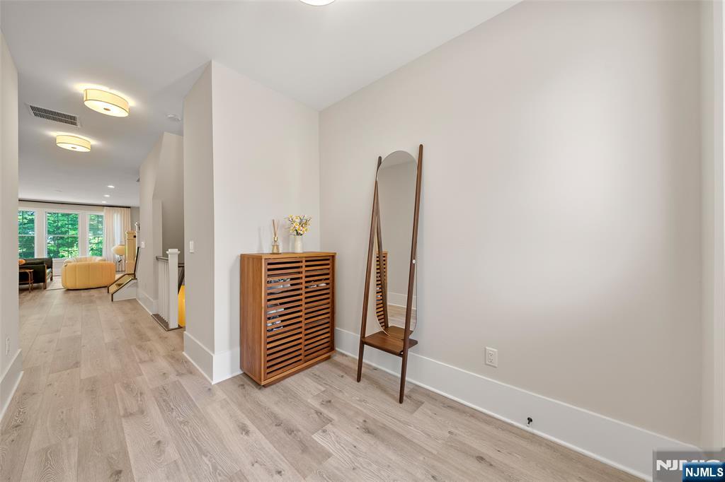 3 Azalea Lane Cedar Grove, NJ 07009 - Photo 5 of 39
