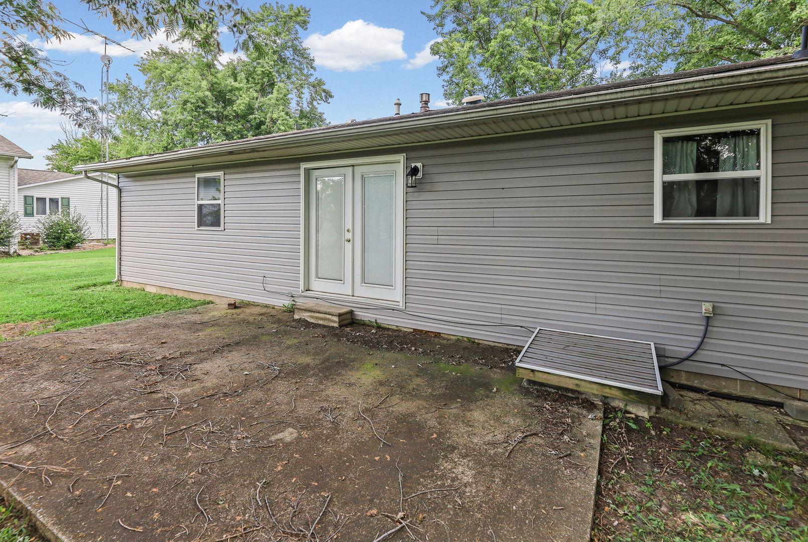 3275 Selmaville Road Salem, IL 62881 - Photo 6 of 37 Gallery Image 6