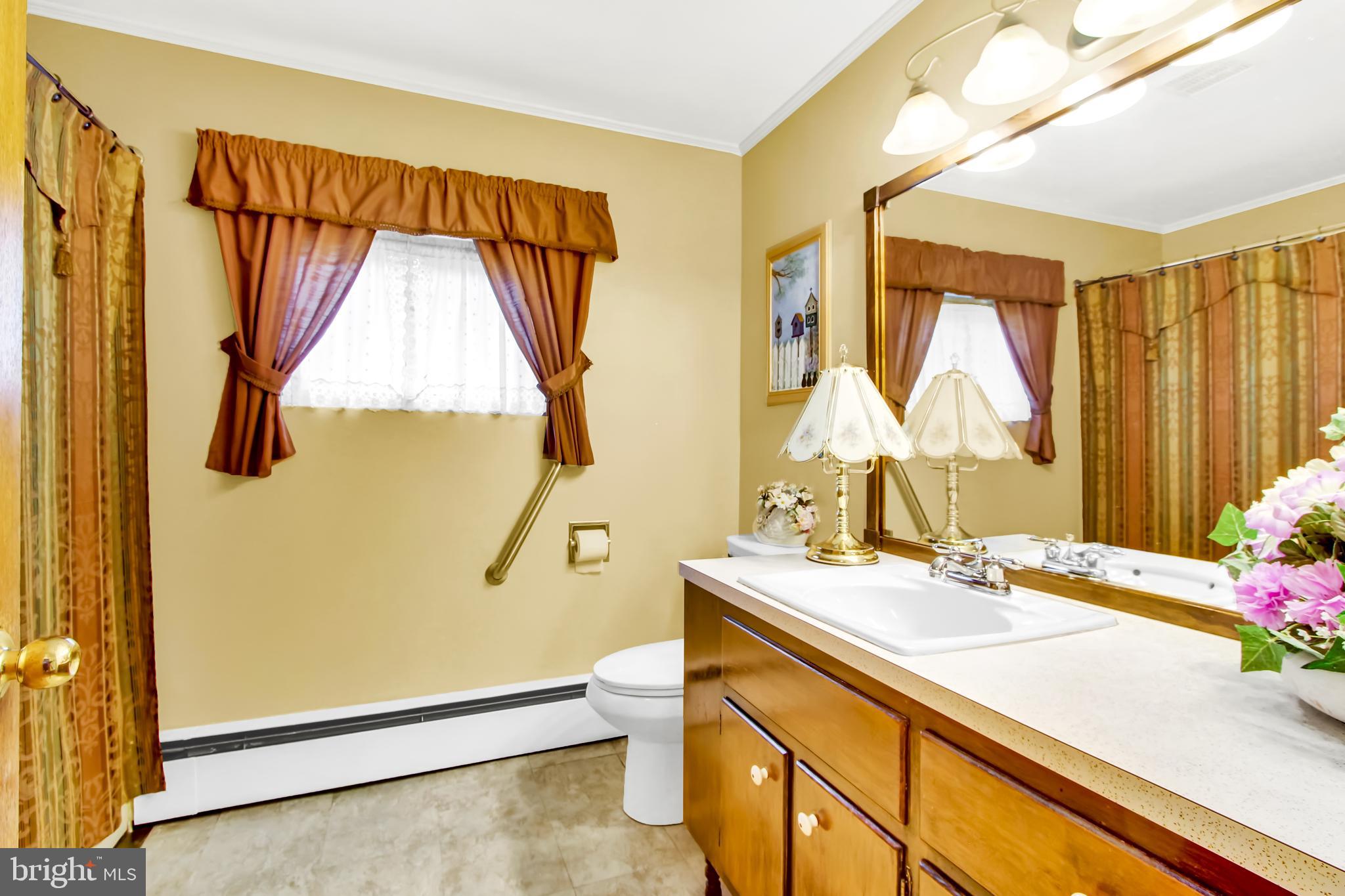871 Locust Grove Road York, PA 17402 - Photo 13 of 29 Gallery Image 13