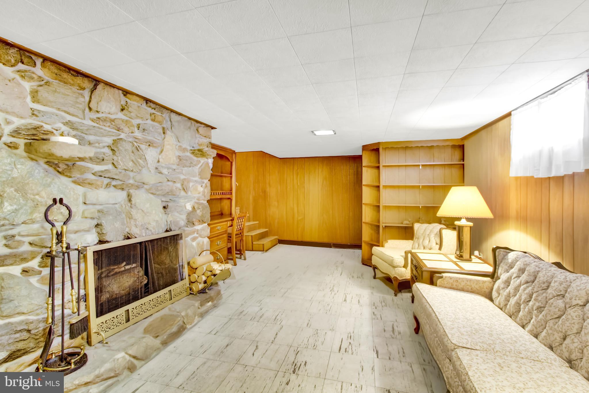 871 Locust Grove Road York, PA 17402 - Photo 20 of 29 Gallery Image 20