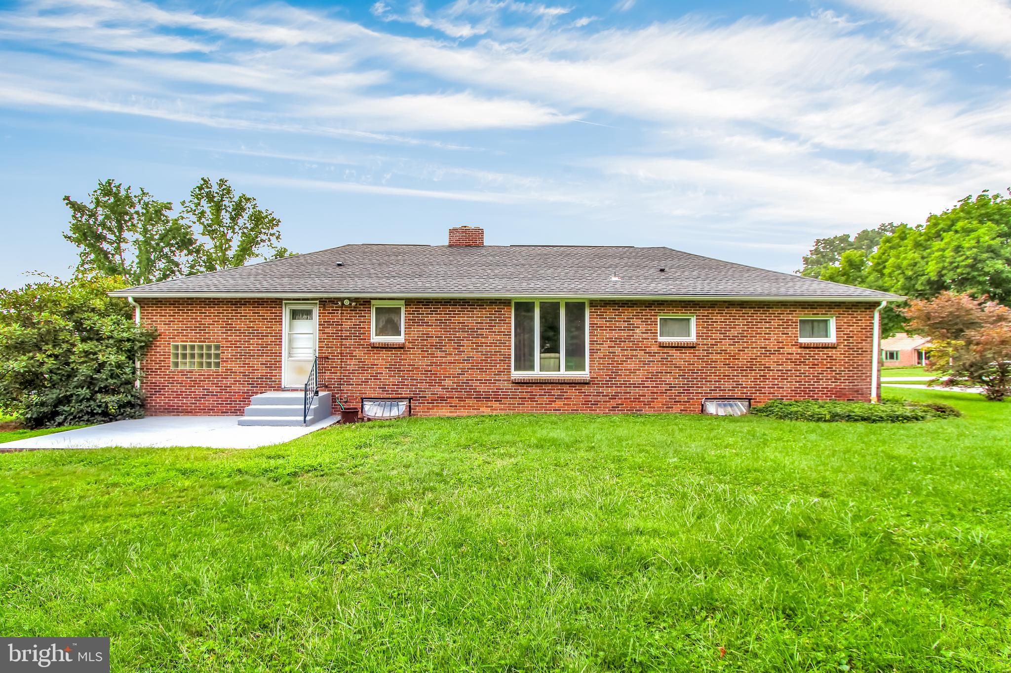 871 Locust Grove Road York, PA 17402 - Photo 24 of 29 Gallery Image 24