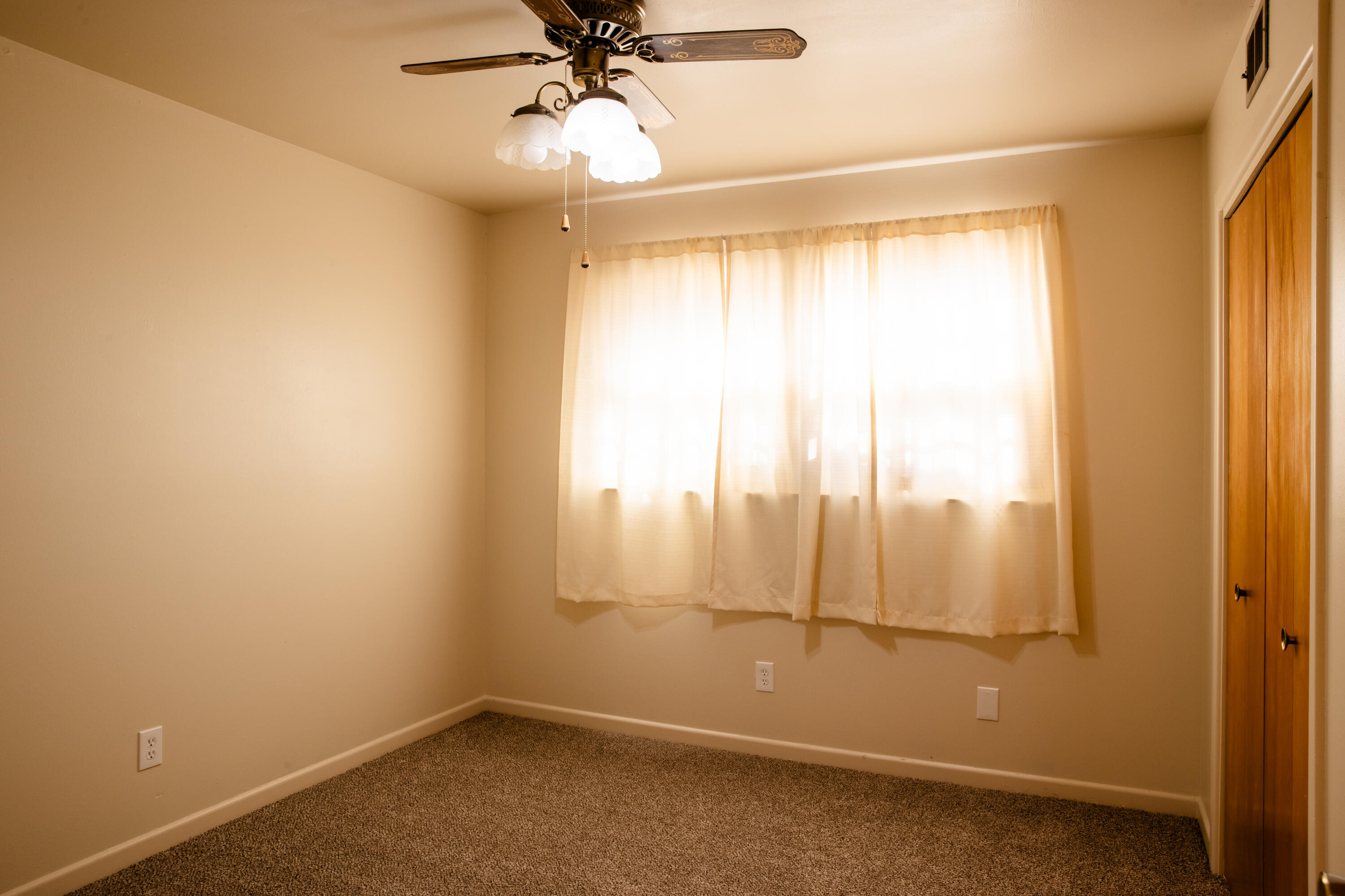 4926 48th Street Lubbock, TX 79414 - Photo 12 of 16 guest bed