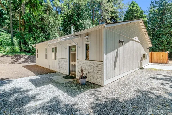 $1,074,950 | 5830 115th Place Northeast, Unit 2, Kirkland, WA 98033