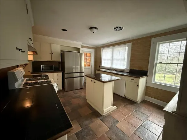 $379,900 | 952 Wayside Street, Cornelia, GA 30531
