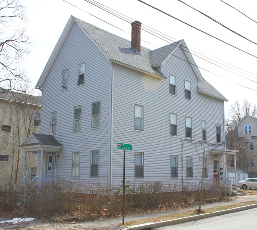 21 Tatman Street Worcester, MA 01607 - Photo 1 of 12 Gallery Image 1