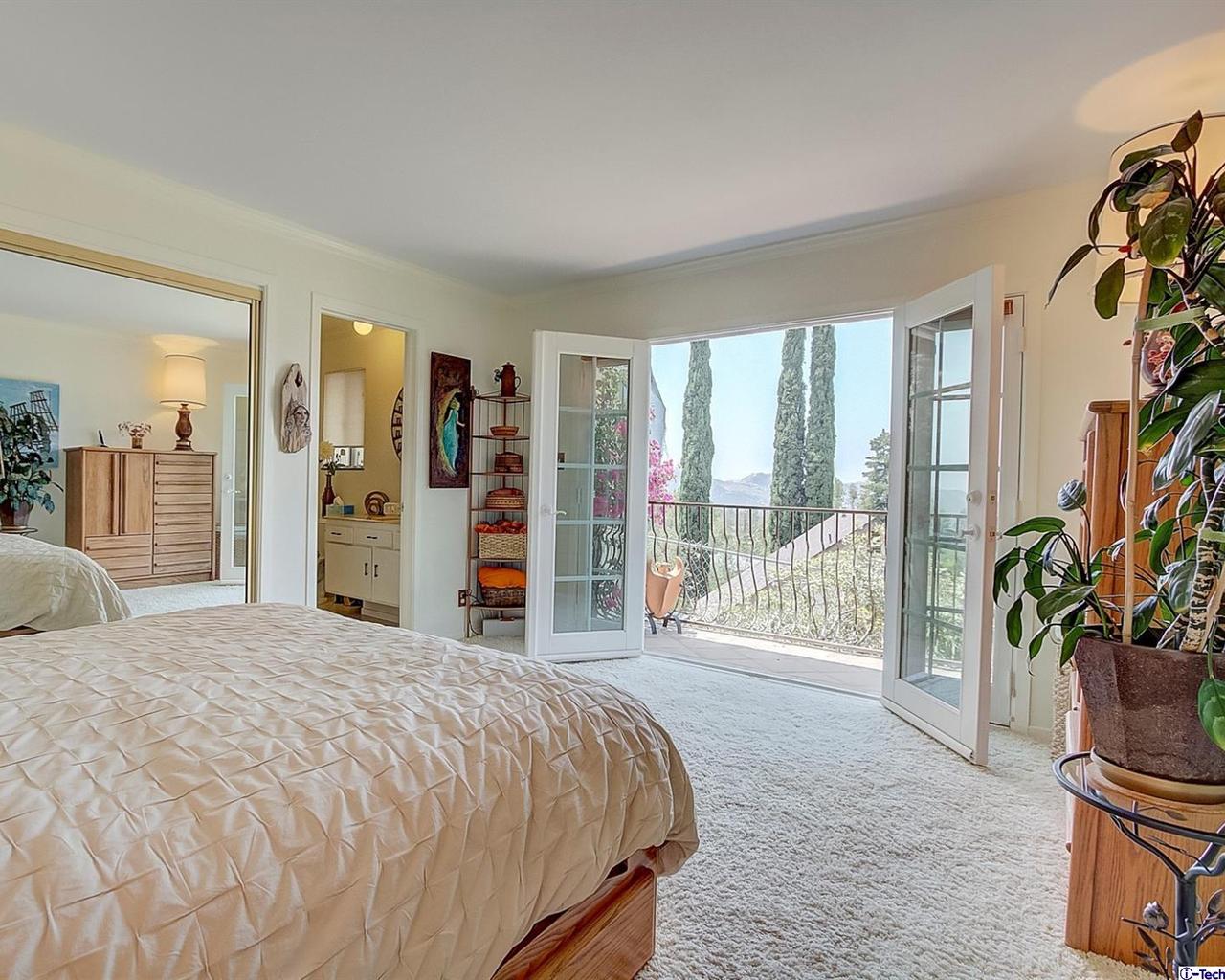 10842 Terecita Road Tujunga, CA 91042 - Photo 11 of 17 Gallery Image 11