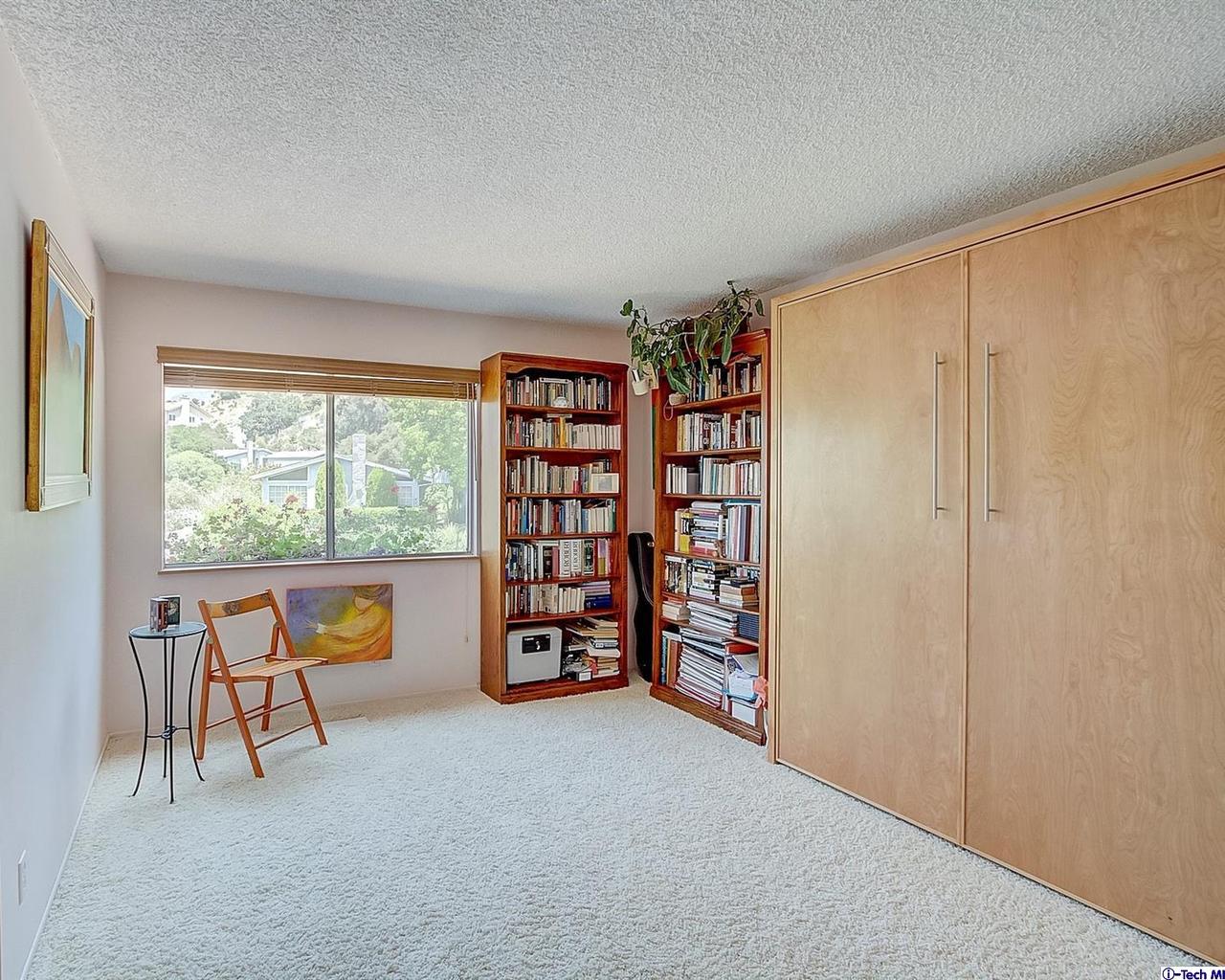 10842 Terecita Road Tujunga, CA 91042 - Photo 14 of 17 Gallery Image 14