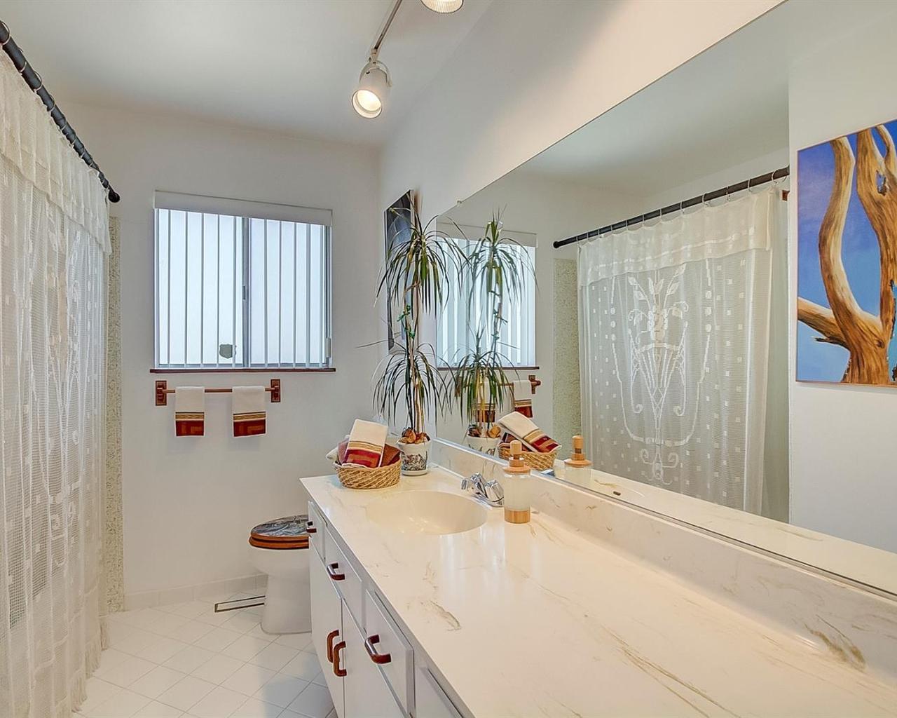 10842 Terecita Road Tujunga, CA 91042 - Photo 15 of 17 Gallery Image 15