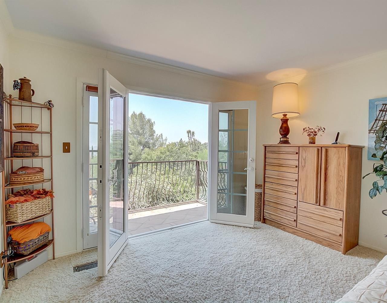10842 Terecita Road Tujunga, CA 91042 - Photo 10 of 17 Gallery Image 10