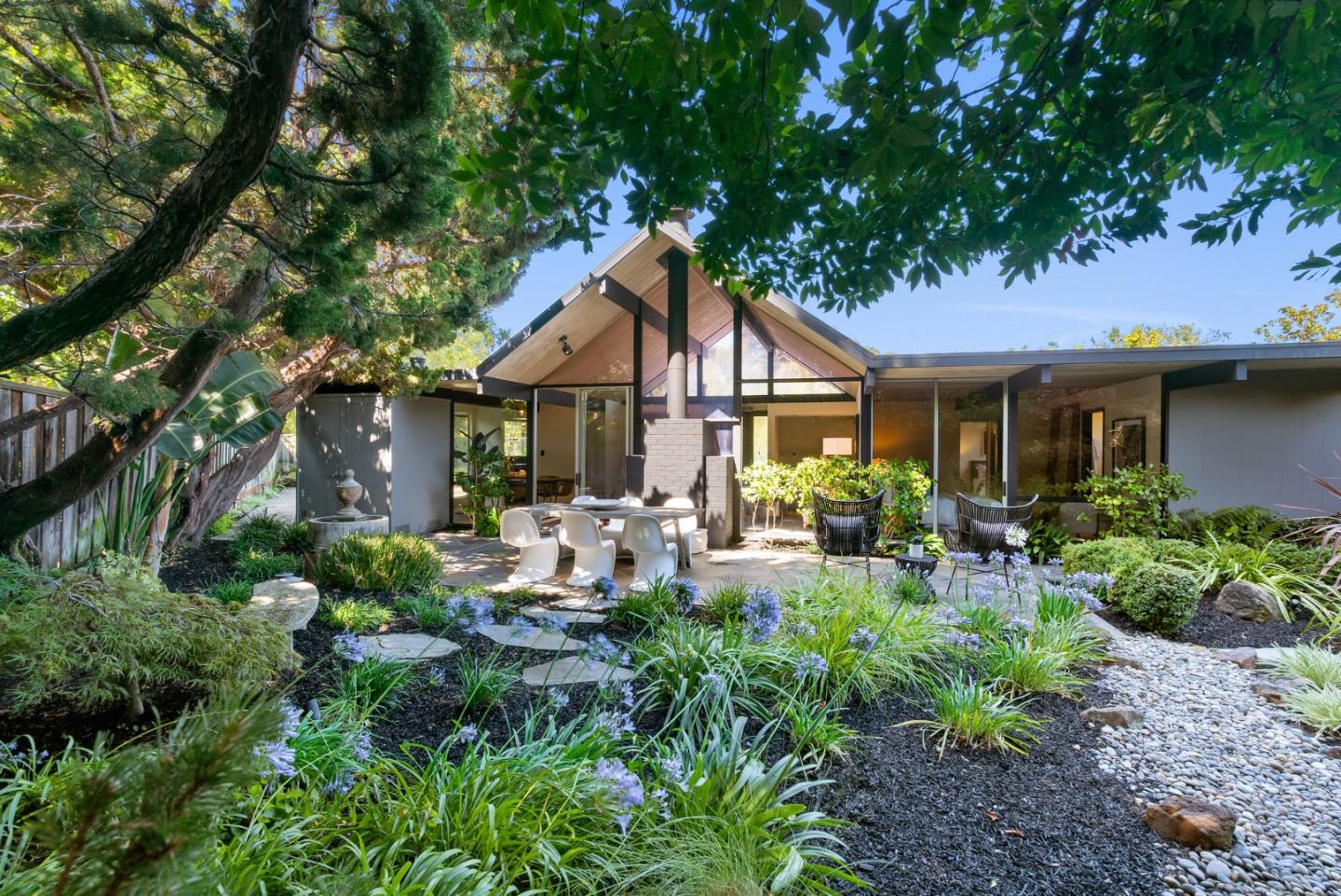 958 Eichler Drive Mountain View, CA 94040 - Photo 1 of 62