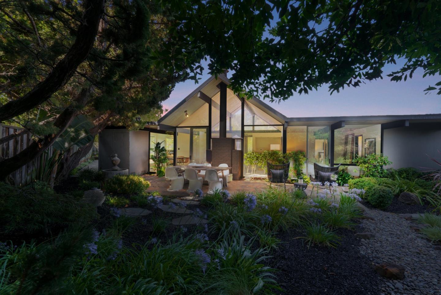 958 Eichler Drive Mountain View, CA 94040 - Photo 2 of 62