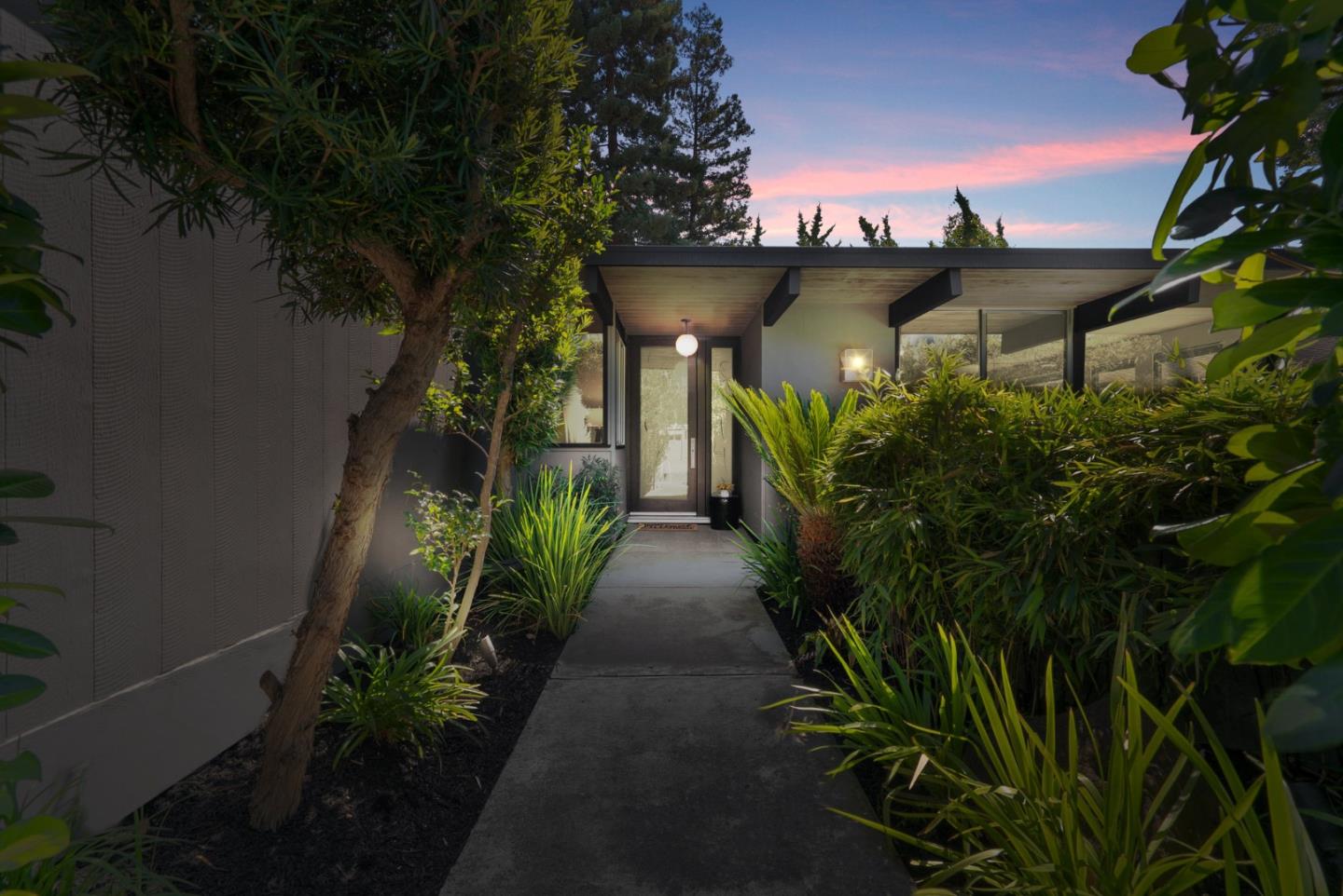 958 Eichler Drive Mountain View, CA 94040 - Photo 6 of 62