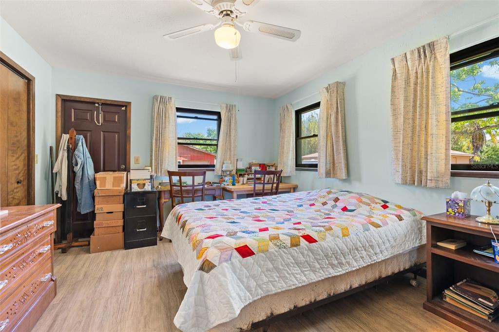 7605 Richardson Road Sarasota, FL 34240 - Photo 38 of 67