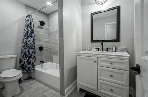 $290,000 | 247 Somerset Road, Laplace, LA 70068