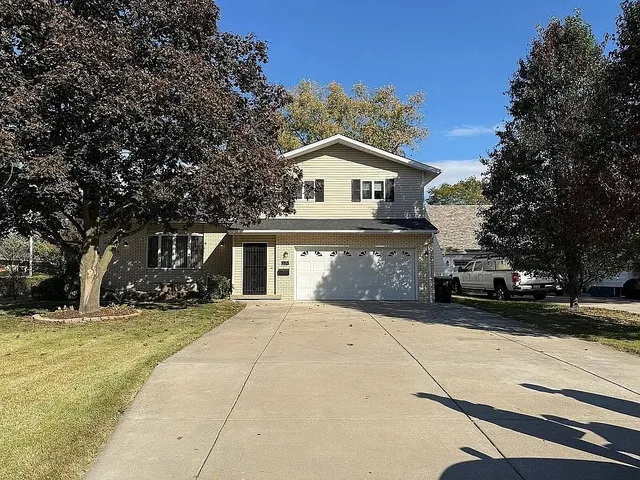 $365,900 | 219 West Birchwood Street, Morton, IL 61550