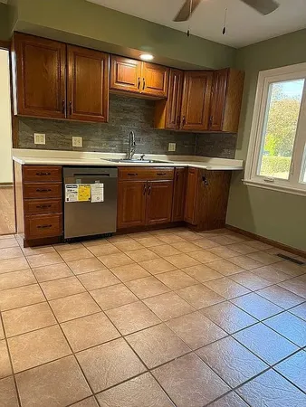 $349,900 | 219 West Birchwood Street, Morton, IL 61550
