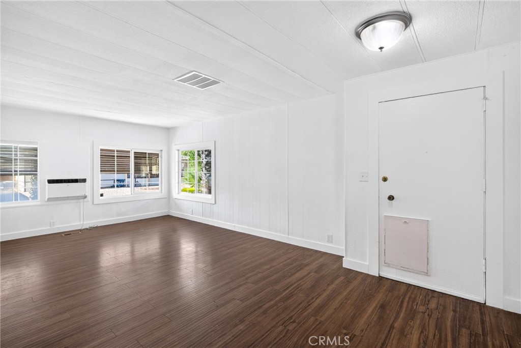 1025 South Riverside Avenue, Unit 38 Rialto, CA 92376 - Photo 17 of 41 Gallery Image 17