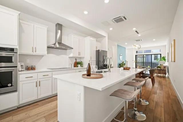 $1,298,000 | 176 Waters Park Circle, San Mateo, CA 94403