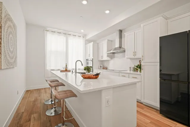 $1,298,000 | 176 Waters Park Circle, San Mateo, CA 94403