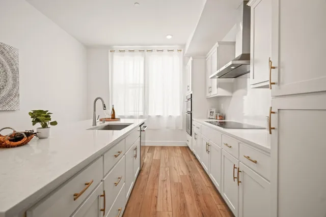 $1,298,000 | 176 Waters Park Circle, San Mateo, CA 94403