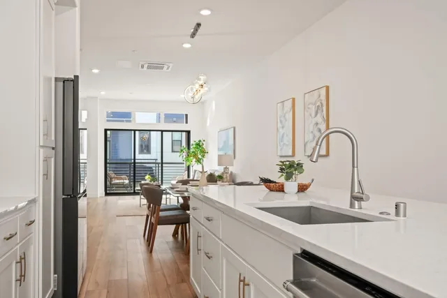 $1,298,000 | 176 Waters Park Circle, San Mateo, CA 94403