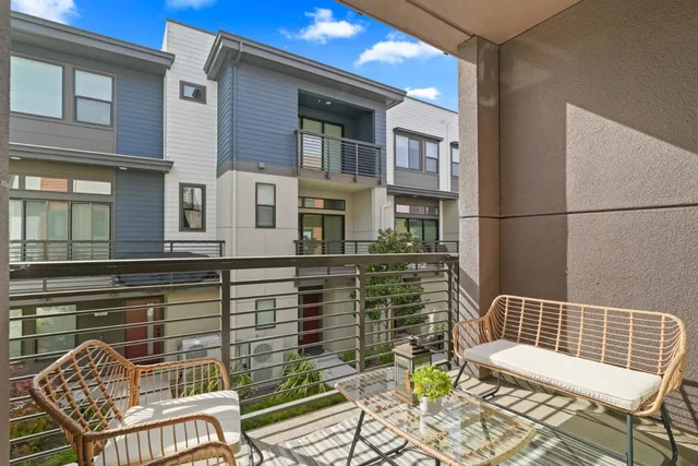 $1,298,000 | 176 Waters Park Circle, San Mateo, CA 94403