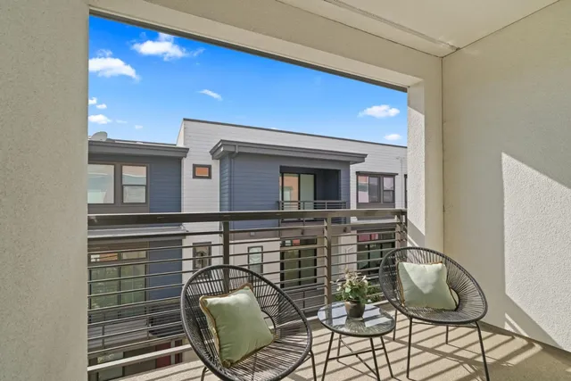 $1,298,000 | 176 Waters Park Circle, San Mateo, CA 94403