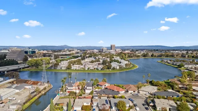 $1,298,000 | 176 Waters Park Circle, San Mateo, CA 94403