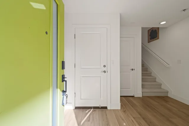 $1,298,000 | 176 Waters Park Circle, San Mateo, CA 94403