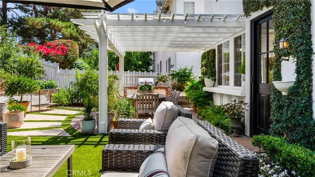 $2,049,000 | 90 Winslow Lane, Irvine, CA 92620