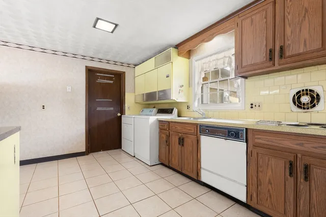 $599,900 | 42 Coolidge Road, Danvers, MA 01923