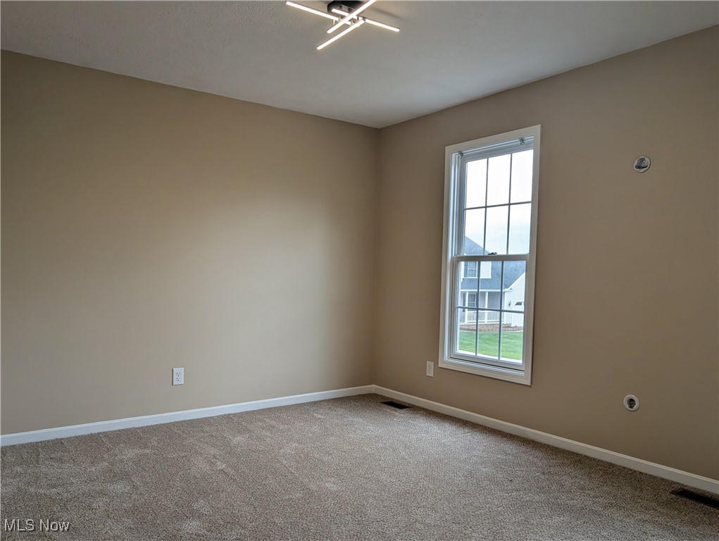 2464 Hazelnut Road Ravenna, OH 44266 - Photo 17 of 27 Gallery Image 17