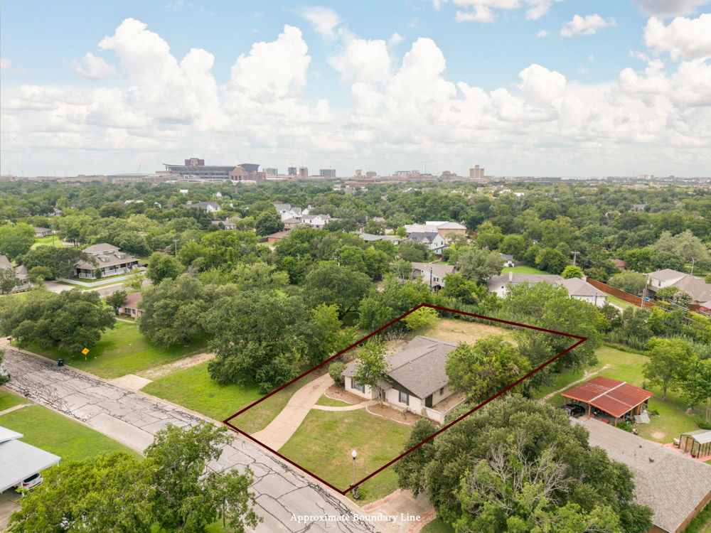 1005 Winding Road College Station, TX 77840 - Photo 13 of 19